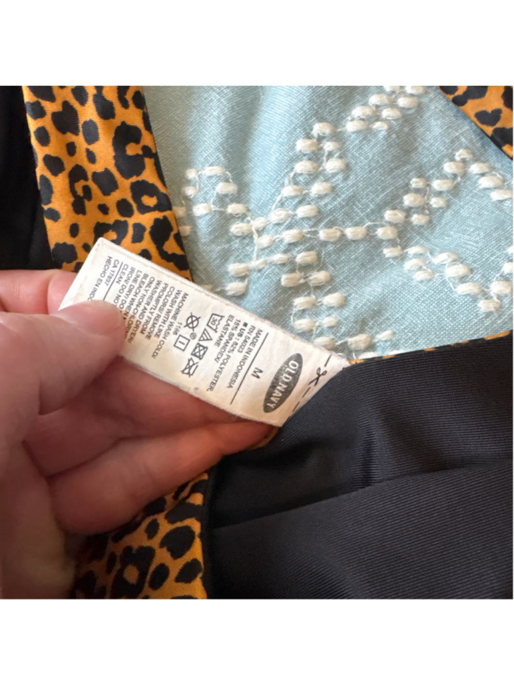 Women's Old Navy Reversible Bikini Set, Size M top, size L/XL bottom - Picture 2 of 6
